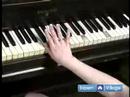 Piyano Dersleri Ve Teknikleri Gelişmiş: Nasıl Bir C Ölçek Piyano Resim 4