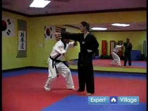 Hapkido Teknikleri: Düz Bir Yumruk Hapkido Savunma: Bölüm 3 Resim 1