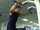 Spor Salonunda Egzersiz Kullanılacak Makineleri Nasıl: Spor Salonunda Yardımlı Pull-Up Egzersiz Makinesi Kullanma