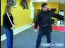Kung Fu Savunma İçin Mücadele: Kung Fu Öz Savunma Bir Stick Kullanarak Resim 3
