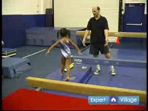 Nasıl Okul Öncesi Jimnastik Öğretmek: Okul Öncesi Jimnastik Tatbikatların Denge Aleti Resim 1