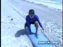 Nasıl Sörf Yapılır: Nasıl Ayakta Bir Sörf Tahtası Üzerinde Gerçekleştirmek İçin