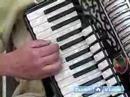 Akordiyon Çalmayı: Ücretsiz Online Müzik Dersleri Yeni Başlayanlar İçin: Akordeon - Klavye Yan Şarkı Oynamayı Resim 4