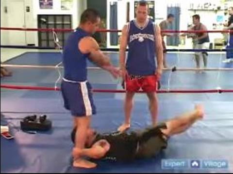 Karışık Dövüş Sanatları Ve Muay Tay Kickboks: Kickboxing Aşağı Bir Egzersiz Yaptıktan Sonra Soğuması Nasıl