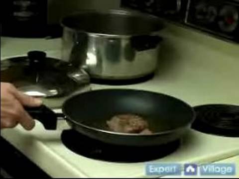 Yemek Biftek Üzerinde Uzman İpuçları : Kızartma Biftek Tava İçin Hazırlanıyor 