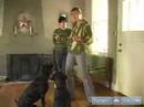 Köpek Eğitmek İçin Nasıl : Ön Kapıda Havlayan Köpek Önlemek: Bölüm 2 Resim 3