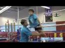 Jimnastik Ve Yuvarlanan Çocuklar İçin Gelişmiş: Nasıl Geri Hip Circle Yapmak Çocuklar Jimnastik Resim 4