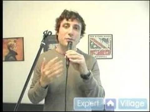 Nasıl Bir Rock Yıldızı Olmak: Bir Mikrofon Sırasında Bir Vokal Performansı Kullanma Hakkında İpuçları Resim 1