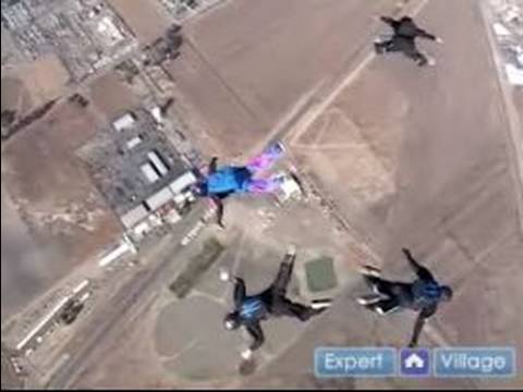 Paraşütle Atlama Ve Ücretsiz Uçan Teknikleri: Yöntemleri Skydiving Ve Ücretsiz Uçan İzleme