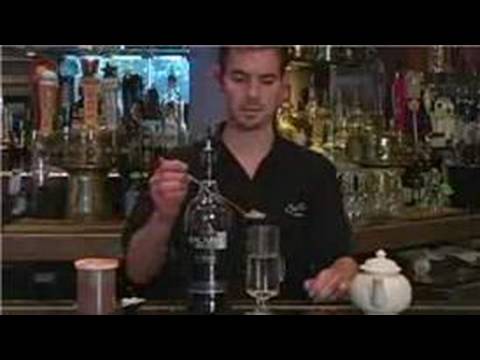 Video Barmenlik Kılavuzu: Tereyağlı Rum Tarifi - Sıcak İçecekler Sıcak Resim 1