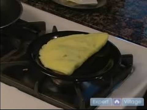Yumurtalı Ekmek Nasıl Yapılır & Omlet : Omlet Bitirmek  Resim 1