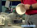 Yapmak Seramik İpuçları: Bir Çanak Çömlek Çarkı Ve Bisqueware Sahne Kullanarak