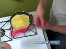 Mükemmel Kızarmış Peynir Nasıl Yapılır, Omlet Ve Patlamış Mısır : Mükemmel Bir Omlet İçin Yumurta Pişirmek  Resim 3