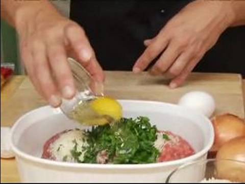 Spagetti Ve Köfte Yapmak: Yumurta İçin Ev Yapımı Köfte Ekleme Resim 1
