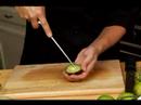 Tavuk Tortilla Çorbası Tarifi : Brokoli Çorbası İçin Dilim Avokado  Resim 3