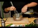 İtalyan Panzanella Salatası Yapmak Nasıl : İtalyan Panzanella Zeytinyağı Eklemek İçin Nasıl  Resim 4