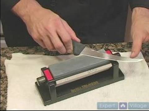 Temel Pişirme İpuçları Ve Teknikleri : Bir Bıçak Keskinleştirmek 