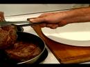 Brandied Mantar Soslu Biftek Pişirme: Güvenli Bir Şekilde Bir Biftek Bir Pan Kaldırmak İçin İpuçları Resim 3