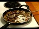 Brandied Mantar Soslu Biftek Pişirme: Un Brandied Mantar Sos İçin Ekleyin Resim 3