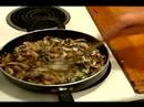 Brandied Mantar Soslu Biftek Pişirme: Un Brandied Mantar Sos İçin Ekleyin Resim 4