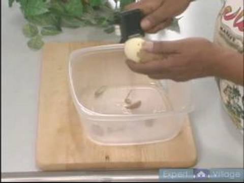 Geleneksel Patates Salatası Tarifi: Peel Patates Patates Salatası İçin