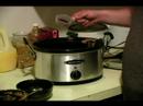 Yemek Tarifleri Kolay Güveç Kabı: Refried Fasulye Sosu Bir Güveç Tencerede Pişirmek Resim 3