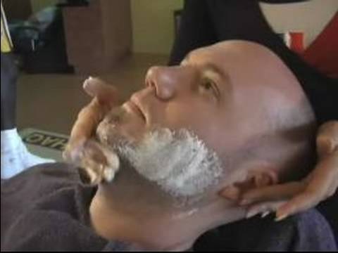 Ustura İle Traş nasıl : Erkek Tıraş Kremi Uygulamak İçin Nasıl  Resim 1