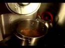 Gurme Sebze Çorbası Tarifi: Sarımsak Salça Sebze Çorbası İçin Ekleyin.