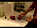 Ev Yapımı Gazpacho Tarifi: Gazpacho Çorbası Soğan Kesmek Resim 4