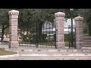 Capitol Texas - Anıtlar - Demir Çit