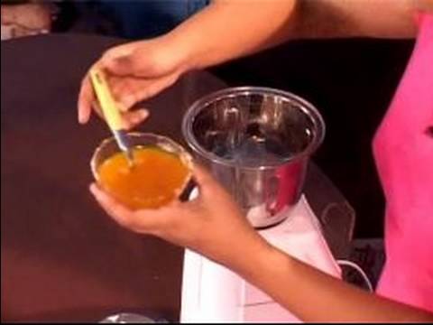 Nasıl Mango Lassi Yapmak: Hint Tarifleri: Mango Hamuru Hint Mango Lassi İçin Ekleme