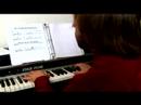 Db Büyük Sahte Defteri : Piyano Üzerinde Tam Bir Kompozisyon Oynuyor  Resim 3
