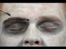 Vampir Halloween Makyaj İpuçları Ve Talimatlar: Kaşları Vampir Cadılar Bayramı Makyaj İçin Oluşturma Resim 4