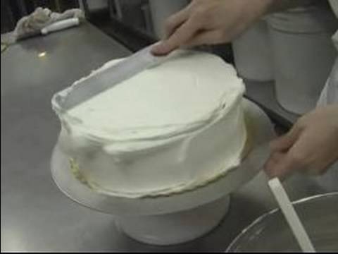 Kırmızı Kadife Kek Tarifi : İkinci Kek Tabakası Buzlanma 