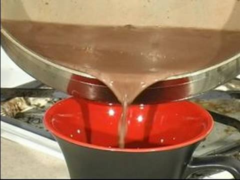 Nasıl Özel Sıcak Çikolata Tarifler: Fıstık Ezmesi Kupası Sıcak Çikolata Yapma