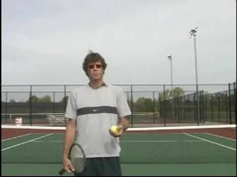 Yeni Başlayan Oyuncular İçin Tenis Dersleri : Nasıl Bir Tenis Topu Seçmek İçin 