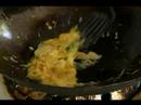 Hızlı Nasıl Pişirilir & Kolay Çince Tarifler : Yemek Pişirme Ve Süsleme Çin Çırpılmış Yumurta Resim 3