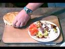 Cacık Sos İle Yunan Gyro Sandviç : Yunan Gyro Salatası Yapma  Resim 4