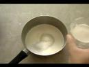 Nasıl Ev Yapımı Dondurma Yapmak İçin : Çilek Hazırlanması Ve Dondurma İçin Süt  Resim 4