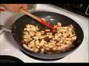Çin Usulü Tavuk Nasıl Yapılır & Kızarmış Pirinç : Çin Tavuk Sotesi Tavuk Ve Kızarmış Pilav Resim 3