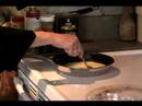 Nasıl Yumurta Hazırlamak İçin : Peynirli Omlet Yapmaya  Resim 3