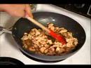 Çin Usulü Tavuk Nasıl Yapılır & Kızarmış Pirinç : Çin Tavuk Sotesi Tavuk Ve Kızarmış Pilav Resim 4