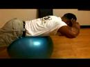 Fitness İpuçları Ve Bir İstikrar Topu Nasıl Kullanılacağını: Nasıl Geri Uzantısı Bir Physioball Üzerinde Resim 4