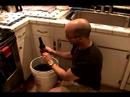 Nasıl Ev Yapımı Arpa Şarap İçin : Ev Temizleme Şişe Arpa Şarap Demlenmiş  Resim 4