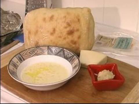 Beyaz Fasulye Ve Hindiba Çorbası Tarifi : Asiago Sarımsaklı Ekmek İçin Malzemeler  Resim 1