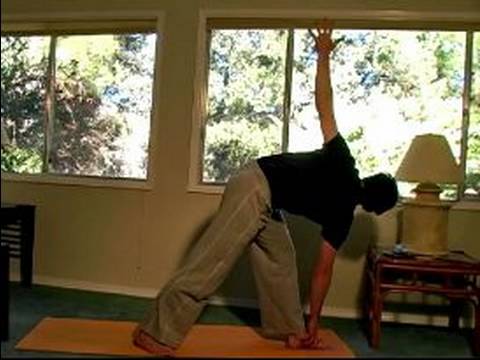 Güç Yoga Yapmak İçin Nasıl : Döner Üçgeni Güç Yoga Poz 
