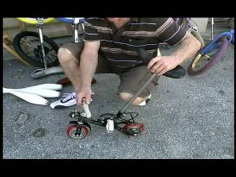 Nasıl Bir Tek Tekerlekli Sirk Bisikletine Binmek: Minyatür Tipi Resim 1