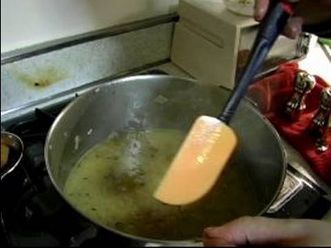 Nasıl Fransız Soğan Çorbası Yapmak: Kekik Fransız Soğan Çorbası İçin Hazırlamak Resim 1