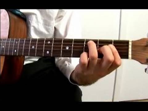 Nasıl Oynamak İçin Genişletilmiş Ve Gitar Akorları Değişmiş: Küçük Bir 6 Akor Oynamayı
