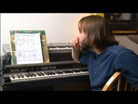Nasıl Piyano Melodileri B Play: Bir B Binbaşı Şarkı Akorları Analiz Etmek Nasıl